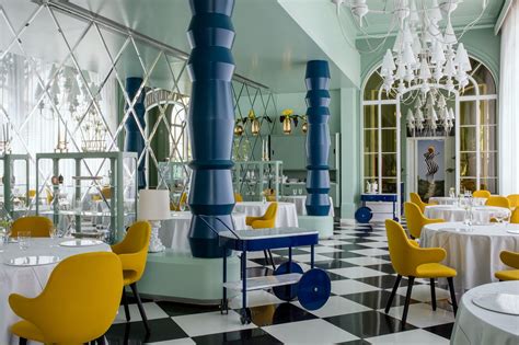 PACO RONCERO Restaurant .